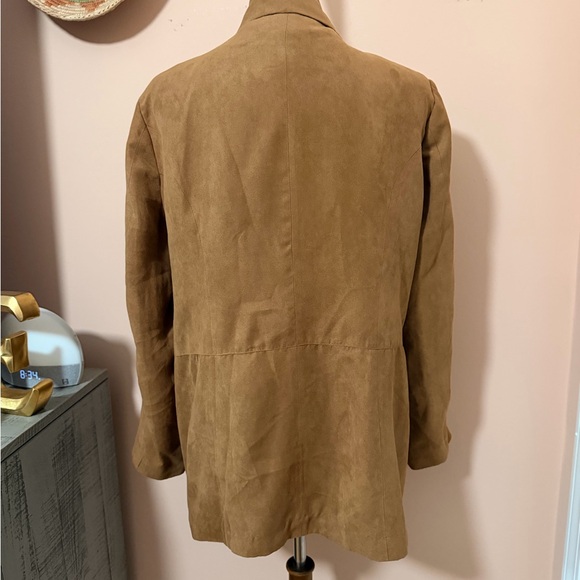 Brownstone Studio Elegant Women's Tan Suede Coat Sz XL - Picture 2 of 4